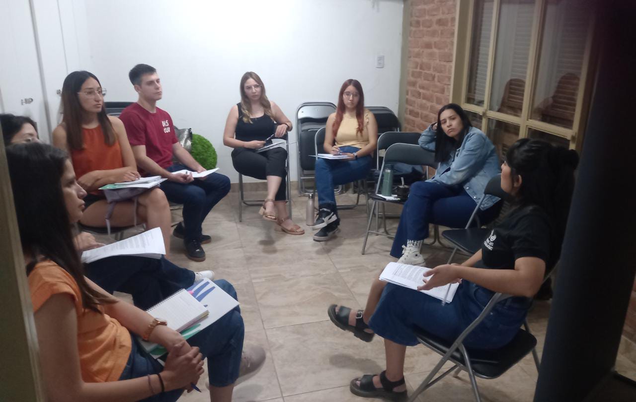 Curso de actualización en materia de derechos de infancias y adolescencias para psicólogos y psicólogas de nuestra provincia